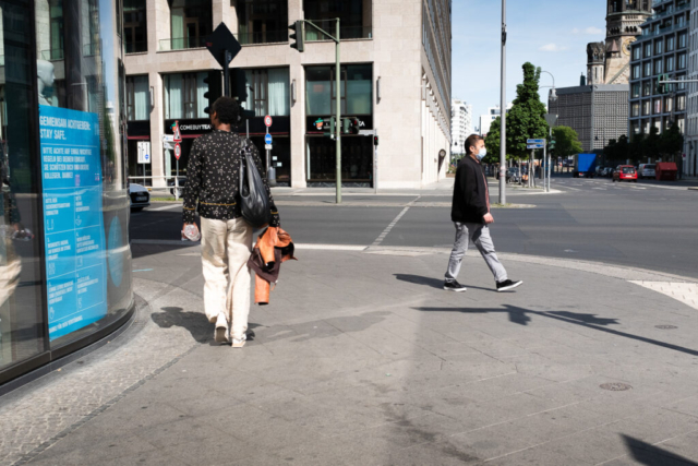 colour photo street photography Berlin kudamm