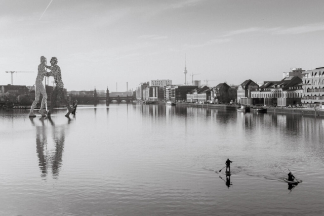 Black and white photo street photography molecule man Berlin