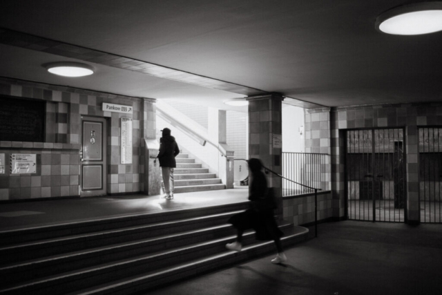 Black and white photo street photography Berlin nollendorfplatz