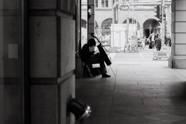 Black and white photo street photography musician Berlin